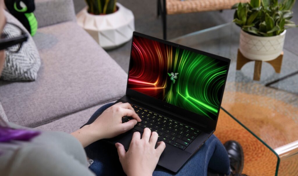 Razer Blade 14 vs Razer Blade 15